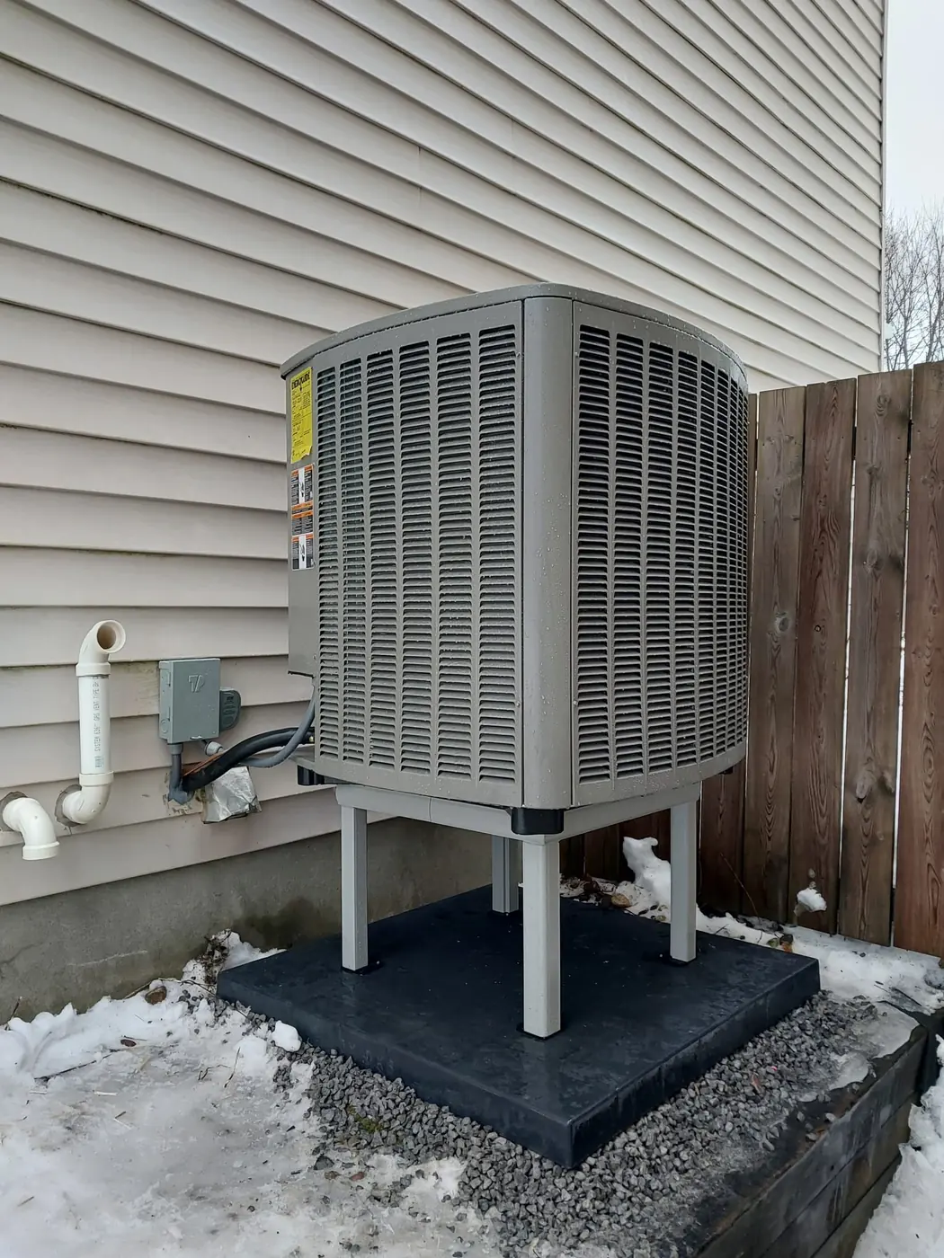 Lennox cold-climate heat pump installed in Kanata