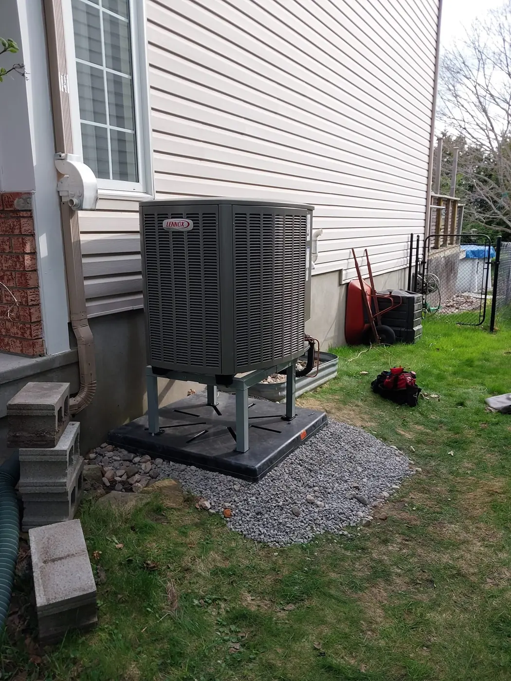 Lennox heat pump installed at an Ottawa-area home