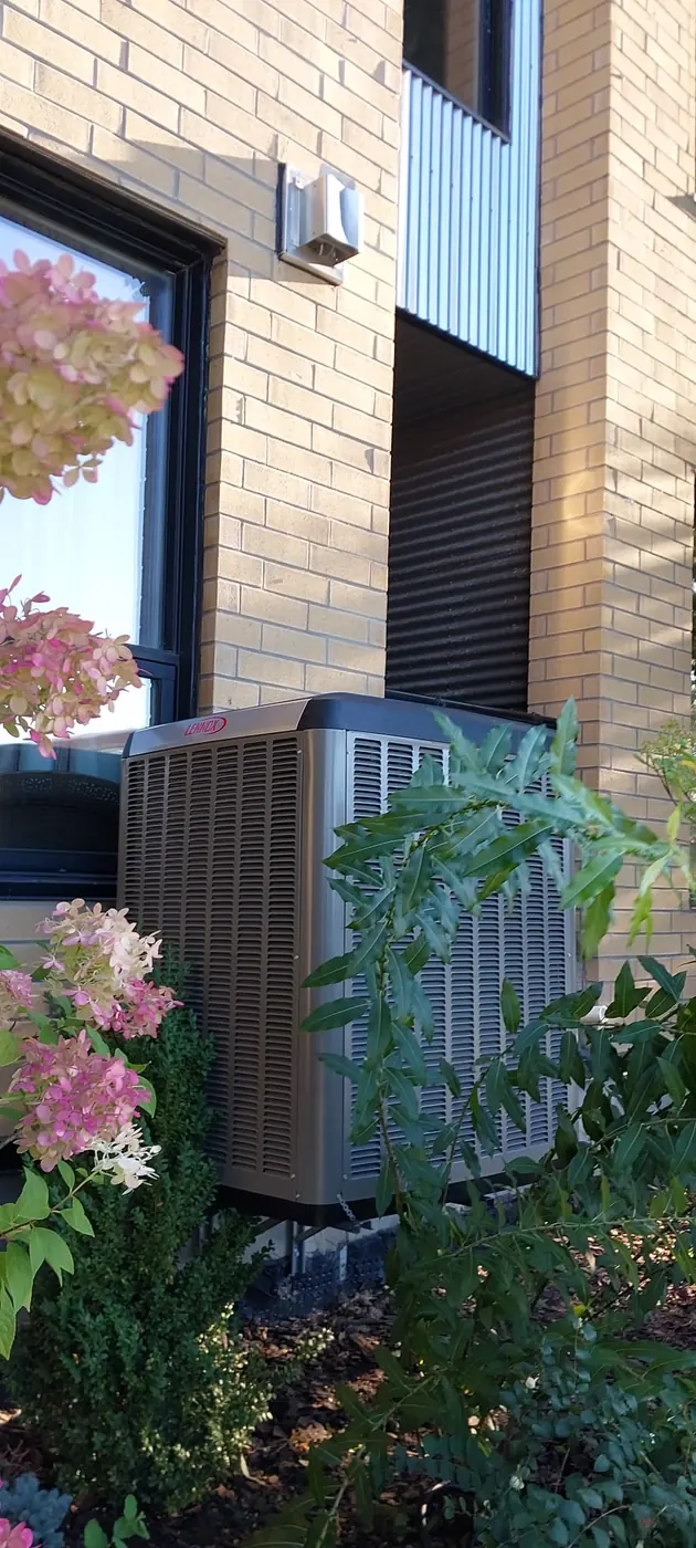 Lennox cold-climate heat pump installed in Ottawa