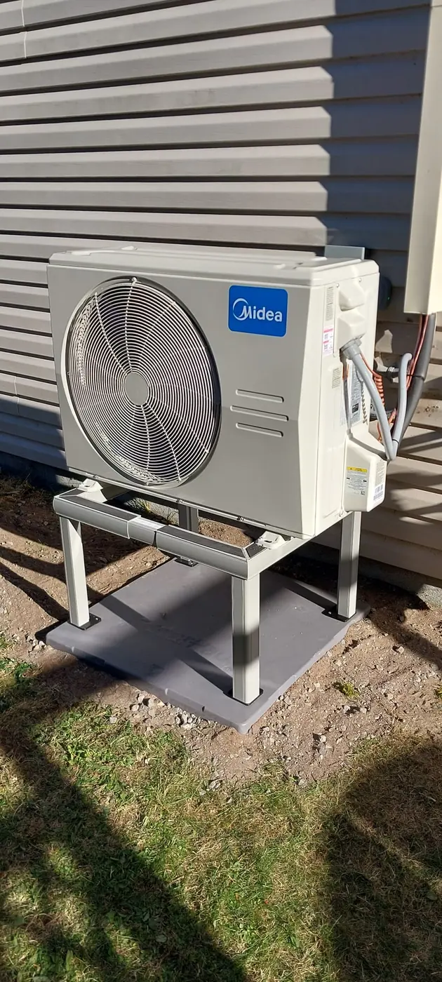 Midea heat pump installed at a Nepean home