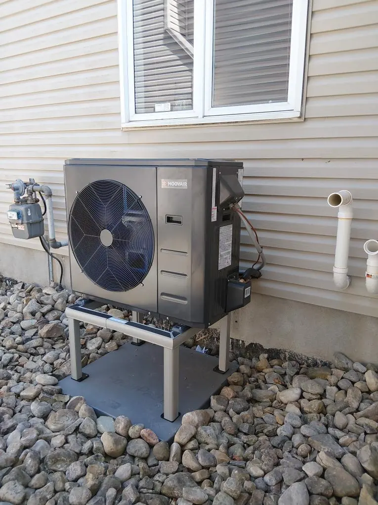 Moovair cold-climate heat pump installed in Orleans